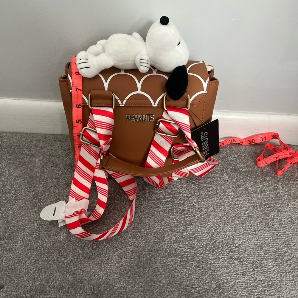Snoopy Backpack - Picture 2 of 3